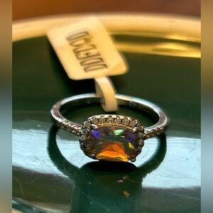 💍💍 Charmed Aroma Iridescent Stone Ring Size 7 💍💍